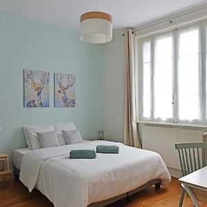 https://3-pieces-cosy-lyon-part-dieu-parking-possible.hotels-rhonealpes.com